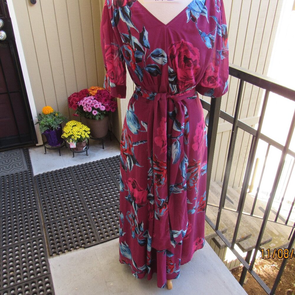 #403 New Woman's Custom Made Long Chiffon Dress (Size 16) View 3